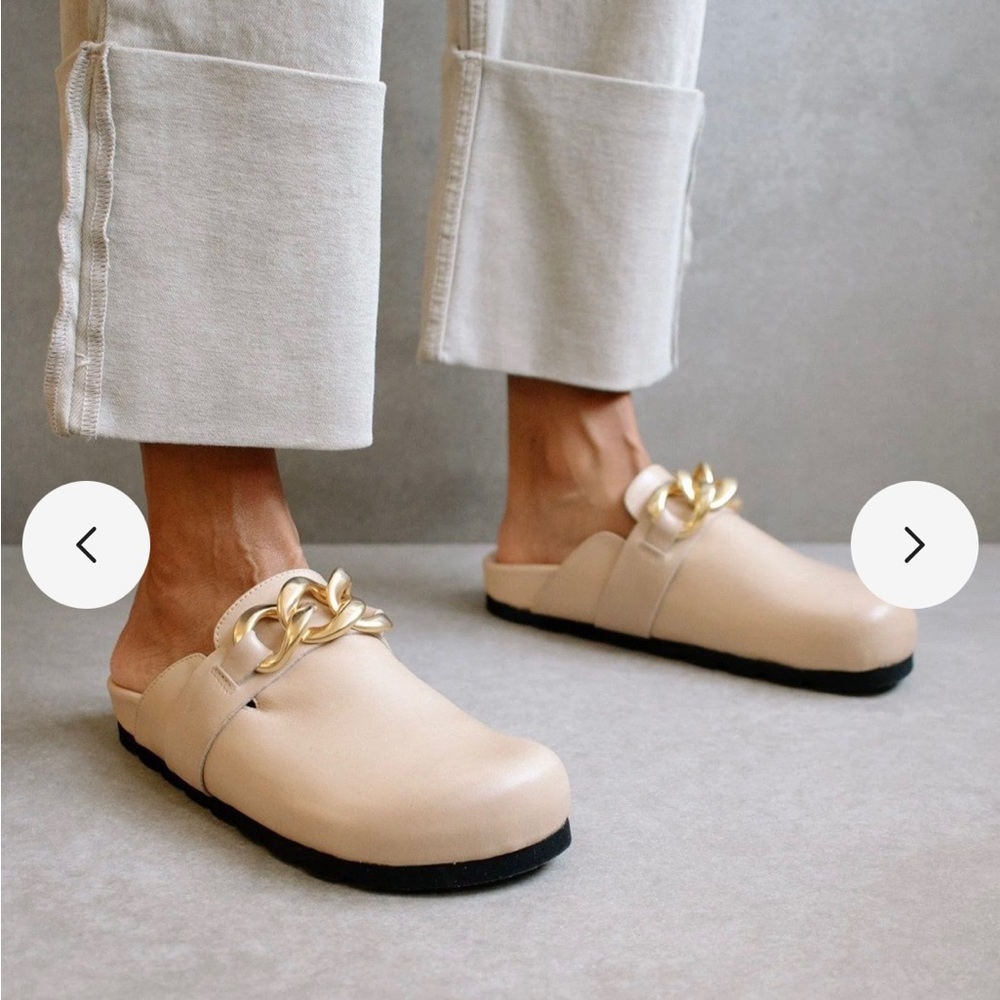 Alohas fireplace chain clogs